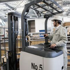 出張面接OK♪　女性も活躍可能◎土日休みの軽作業スタッフの画像