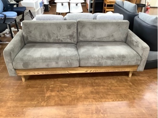 CRASH GATEのソファーが入荷しました！