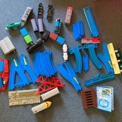 トミカプラレール