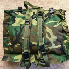 【未使用品】米軍ミリタリーバックパック　迷彩　の画像