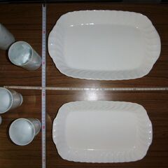 白いお皿　器のセット　ー２　　未使用の画像