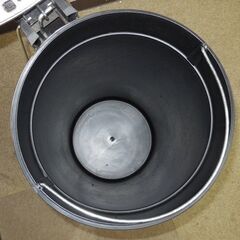 【平日取りに来ていただける方】ペダル式ステンレスペール★ゴミ箱★ふた付き ダストボックス(2Z0494)の画像
