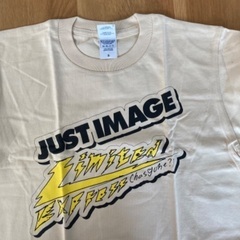 未使用のTシャツ
