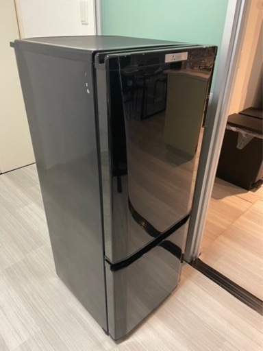 美品　2017年製三菱冷蔵庫　黒　1〜2人暮らし用146L