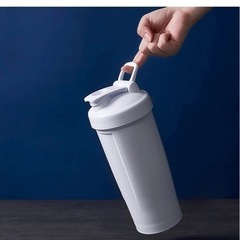 プロテインシェイカー 1000ml 【新品】プロテイン シェーカー ジム、 オフィス、寮、家庭に適していますの画像