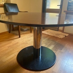 高級円形テーブル　　直径120センチの画像