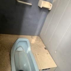 仮トイレの画像