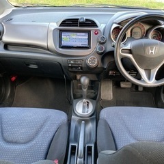 フィット 車検6年3月 10万㌔ ナビ 地デジ Bカメラ モデューロ ETCの画像