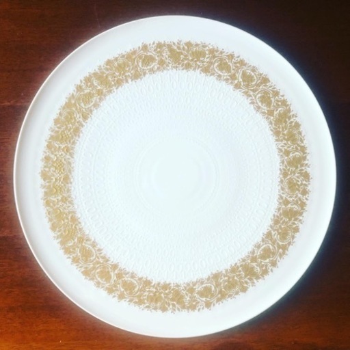 Rosenthal（ﾛｰｾﾞﾝﾀｰﾙ） 直径32.7㌢ プレート