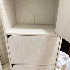 ニトリのカラーボックス(3段扉付き)の画像