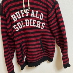 裏庭CAP ミューラルの画像