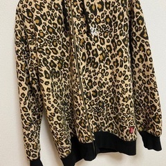 裏庭CAP ミューラルの画像