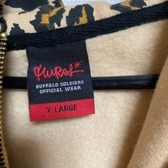 裏庭CAP ミューラルの画像