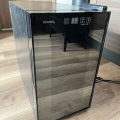 【お取引決定のため受付中止】IRIS OHYAMA ワインセラー...