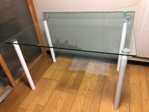 パターン3 天板透明ガラステーブル
