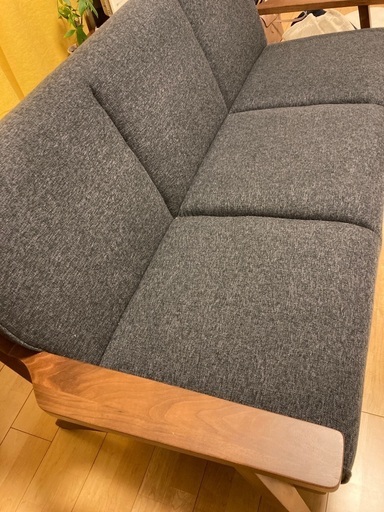 【値下げしました】美品！NOCE3人掛けソファ