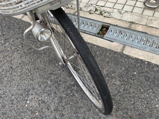 ?? 安く電動自転車　２６インチ　3変速　8.1ah 充電器　付き