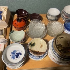 食器　バラ売り　1つ50円の画像