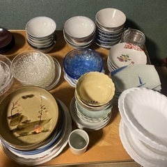 食器　バラ売り　1つ50円の画像