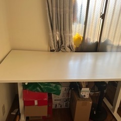高さ調整できるテーブル値下げしました！