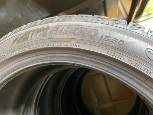 スタッドレスタイヤ　ice GUARD