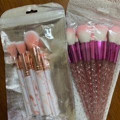 可愛いメイクブラシのセット譲ります