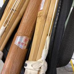 栄光 竹刀 2本 赤樫 木刀 ケース付き 剣道 武道 記名有りの画像