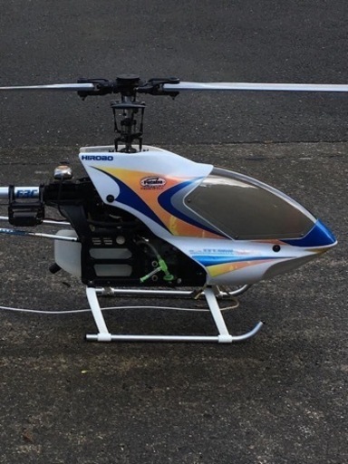 ラジコンヘリ2機