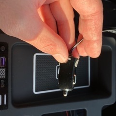 ハイエース6型簡単設置ドリンクホルダーの画像