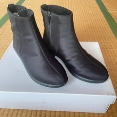 女性のためのレインブーツ　小さい足の方へ