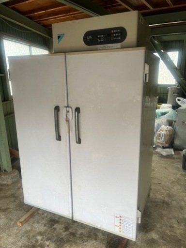 玄米保冷庫　ダイキン　21袋　三重県津市