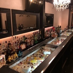 スタッフ大募集、学生さんも大歓迎です。1000円〜
