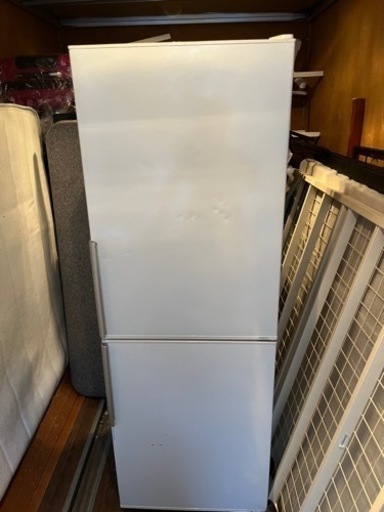 格安にて！中古　AQUA  冷蔵庫　275ℓ