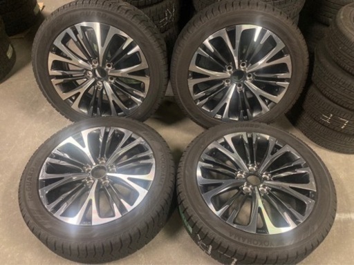 ヤリスクロス 純正ホイール付き スタッドレスタイヤ 4本 YOKOHAMA