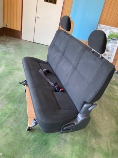 ハイエース　200系　シート