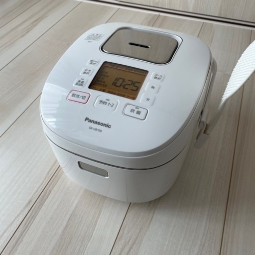 2020年製Panasonic SR-HB100-W パナソニック製炊飯器