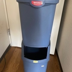 ゴミ箱　ビン、缶、ペットボトル入れ分別用