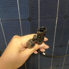 100wフレキシブルソーラーパネル2枚の画像