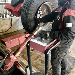 【社会保険完備】タイヤ整備スタッフ