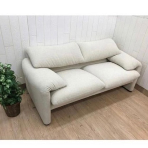 CASSINA (カッシーナ) 2人掛けソファーMARALUNGA