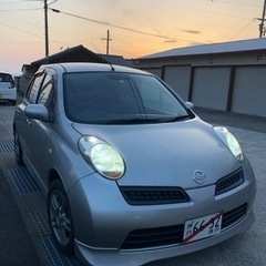 値下げしました。日産　マーチ　5MTオーテック　1.2 SR 柿...