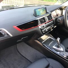 BMW118i スポーツ