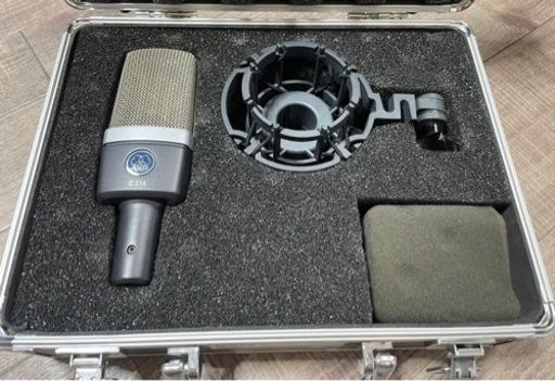 AKG C214