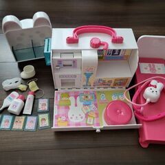 メルちゃん　うさぎさんきゅうきゅうしゃ