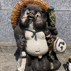 たぬき　タヌキ　狸　置物　ヤンマーの画像
