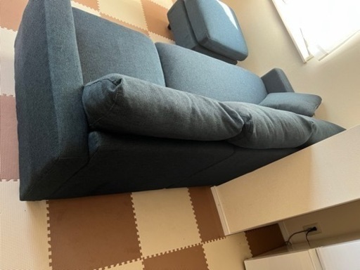 三人掛けソファ　オットマン付き