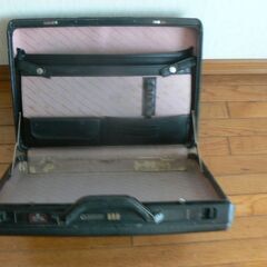 サムソナイト　アタッシュケースの画像