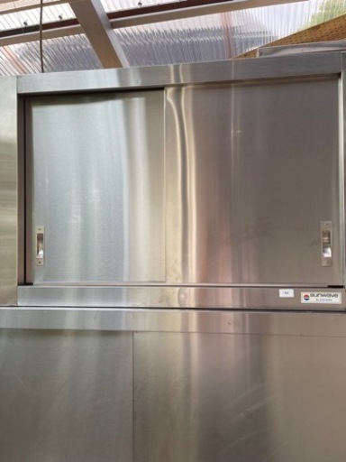 収納棚　厨房用品　倉庫収納