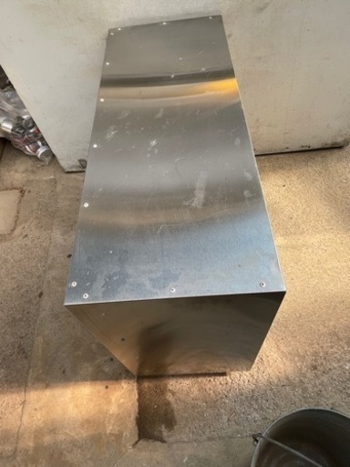 収納棚　厨房用品　倉庫収納