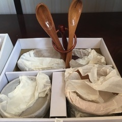 【むじんはんばい】木の器と木のカトラリーのセットの画像